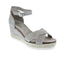 Sandalias Carmela zapatos Mujer modelo 6668901 Beige 