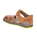 Sandalias Camper zapatos Niño modelo Bicho Marrón 