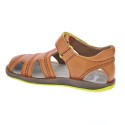 Sandalias Camper zapatos Niño modelo Bicho Marrón 