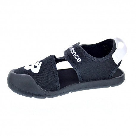 Sandalias New Balance zapatos Niño modelo Iocrsrbk-Yoc Negro 