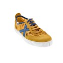 Zapatillas Munich zapatos Mujer modelo 8025008 Amarillo 
