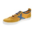 Zapatillas Munich zapatos Mujer modelo 8025008 Amarillo 