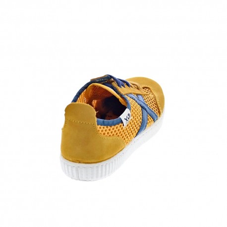 Zapatillas Munich zapatos Mujer modelo 8025008 Amarillo 