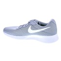 Zapatillas Nike zapatos Hombre modelo Tanjun Gris 