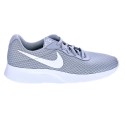Zapatillas Nike zapatos Hombre modelo Tanjun Gris 