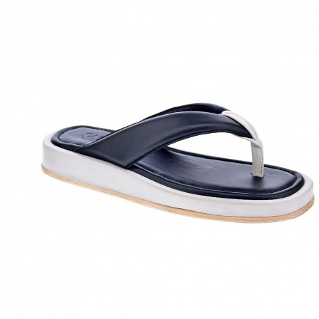 Sandalias Carmela zapatos Mujer modelo 68591 Negro 