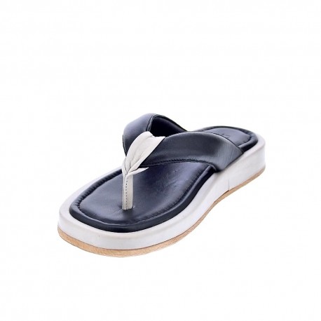 Sandalias Carmela zapatos Mujer modelo 68591 Negro 