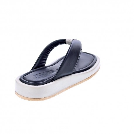 Sandalias Carmela zapatos Mujer modelo 68591 Negro 