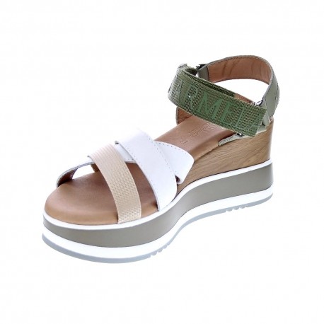 Sandalias Carmela zapatos Mujer modelo 68471 Verde 