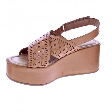 Sandalias Carmela zapatos Mujer modelo 68555 Marrón 