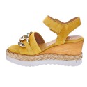 Sandalias Alpe zapatos Mujer modelo 24141255 Amarillo 