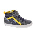 Botines Geox zapatos Niño modelo Gisli Gris 