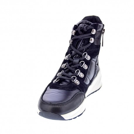 Botines Carmela zapatos Mujer modelo 16029302 Negro 