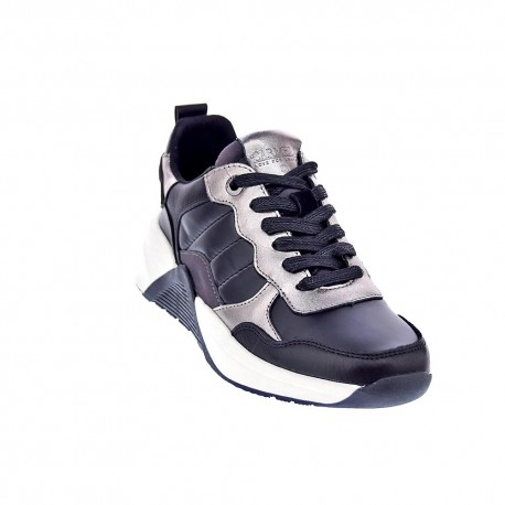 Zapatillas Carmela zapatos Mujer modelo 16015401 Negro 