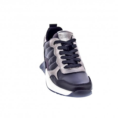 Zapatillas Carmela zapatos Mujer modelo 16015401 Negro 