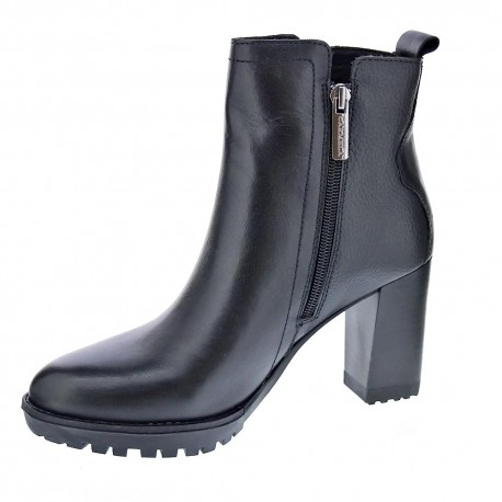 Botines Carmela zapatos Mujer modelo 16005402 Negro 