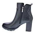 Botines Carmela zapatos Mujer modelo 16005402 Negro 