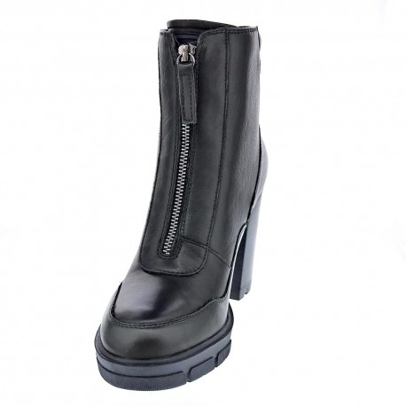 Botines Carmela zapatos Mujer modelo 16028601 Negro 