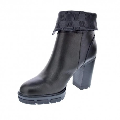 Botines Carmela zapatos Mujer modelo 6791601 Negro 