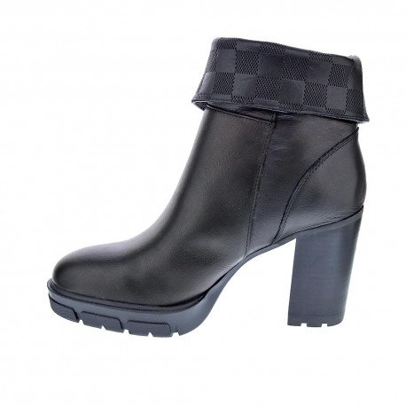 Botines Carmela zapatos Mujer modelo 6791601 Negro 