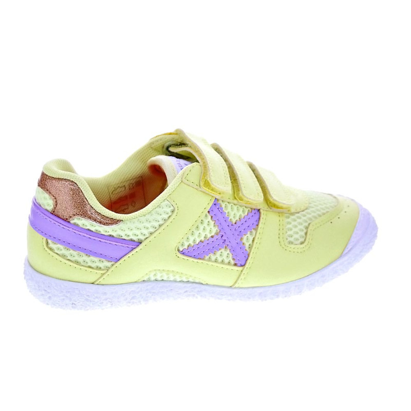 Zapatillas Munich zapatos Niña modelo Mini Goal Vco Amarillo 