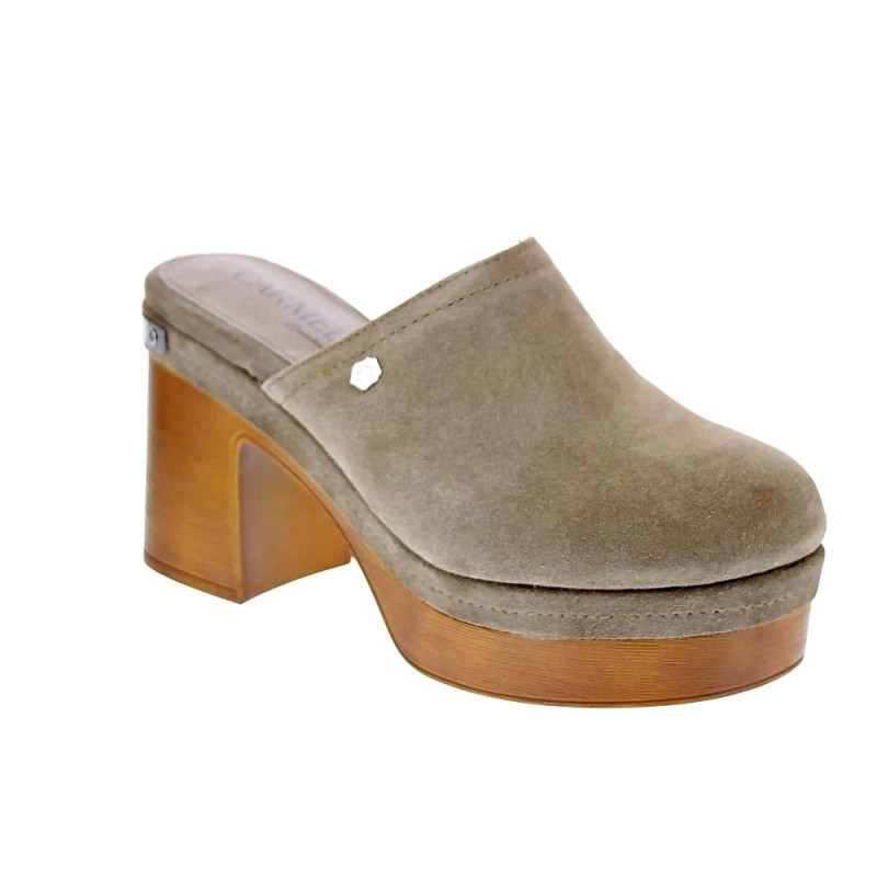 Zuecos Carmela zapatos Mujer modelo 16570 Beige 