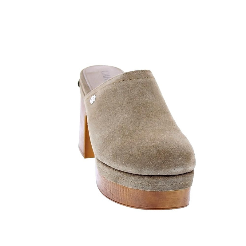 Zuecos Carmela zapatos Mujer modelo 16570 Beige 