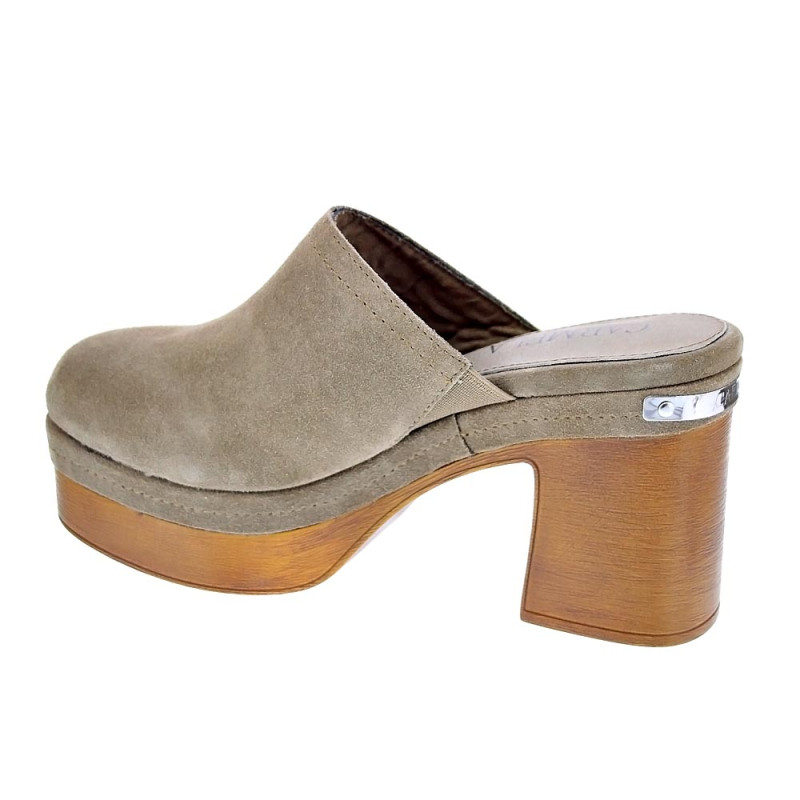 Zuecos Carmela zapatos Mujer modelo 16570 Beige 