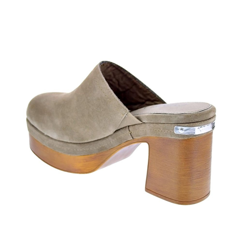 Zuecos Carmela zapatos Mujer modelo 16570 Beige 
