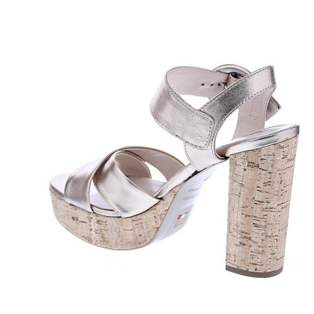 Sandalias Nero Giardini zapatos Mujer modelo E218632 Oro 