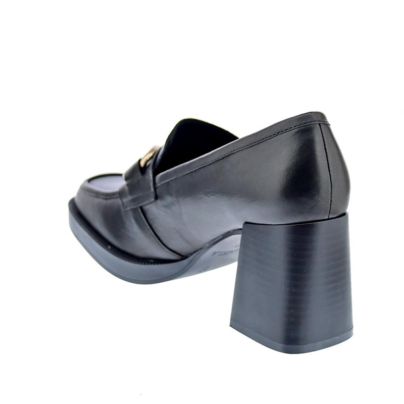 Mocasines Carmela zapatos Mujer modelo 16123502 Negro 