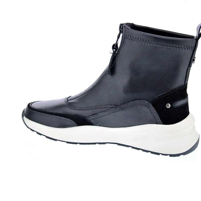 Botines Carmela zapatos Mujer modelo 16018001 Negro 