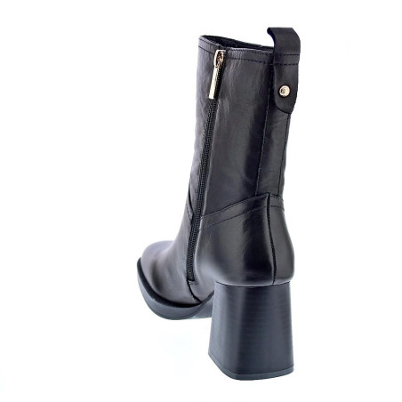 Botines Carmela zapatos Mujer modelo 16120501 Negro 