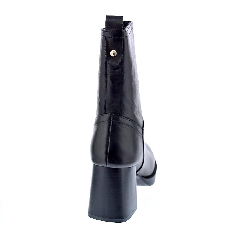 Botines Carmela zapatos Mujer modelo 16120501 Negro 