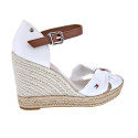 Sandalias Tommy Hilfiger zapatos Mujer modelo Basic Open Toe Beige Hebilla
