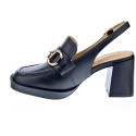 Mocasines Carmela zapatos Mujer modelo 161595 Negro Hebilla