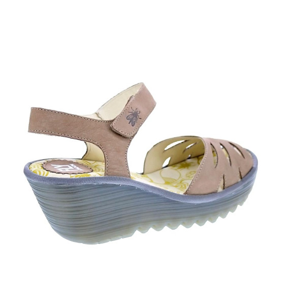 Sandalias Fly London zapatos Mujer modelo Yazi Beige Velcro