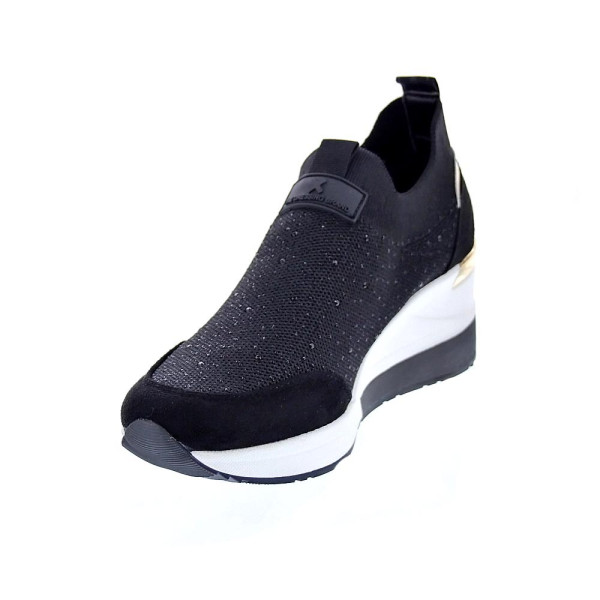 Zapatillas Xti zapatos Mujer modelo 142418 Negro Elástico