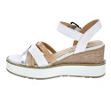 Sandalias Carmela zapatos Mujer modelo 161386 Beige 