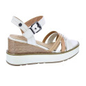 Sandalias Carmela zapatos Mujer modelo 161386 Beige 