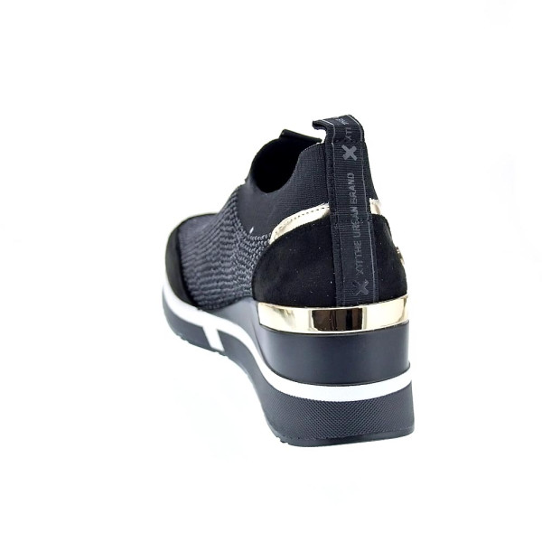 Zapatillas Xti zapatos Mujer modelo 143077 Negro 