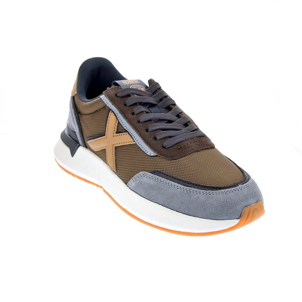 Zapatillas Munich zapatos Hombre modelo Versus 82 Marrón Cordón