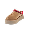 Zuecos Ugg zapatos Mujer modelo Tazz Marrón 