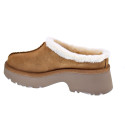 Zuecos Ugg zapatos Mujer modelo New Heights Cozy Marrón 