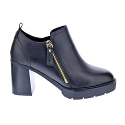 Zapatos tacón Carmela zapatos Mujer modelo 161861 Negro Cremallera