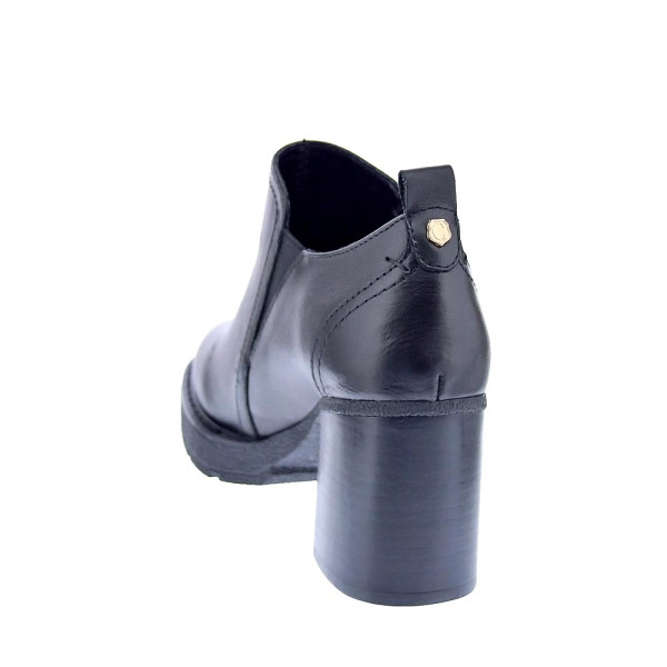 Zapatos tacón Carmela zapatos Mujer modelo 161861 Negro Cremallera