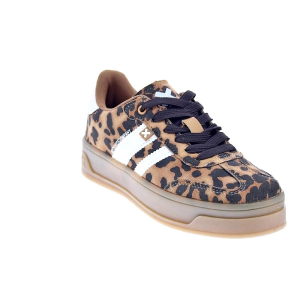 Zapatillas Xti zapatos Mujer modelo 143644 Marrón Cordón
