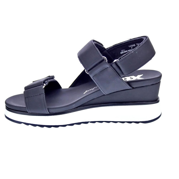 Sandalias Xti zapatos Mujer modelo 143848 Negro Velcro