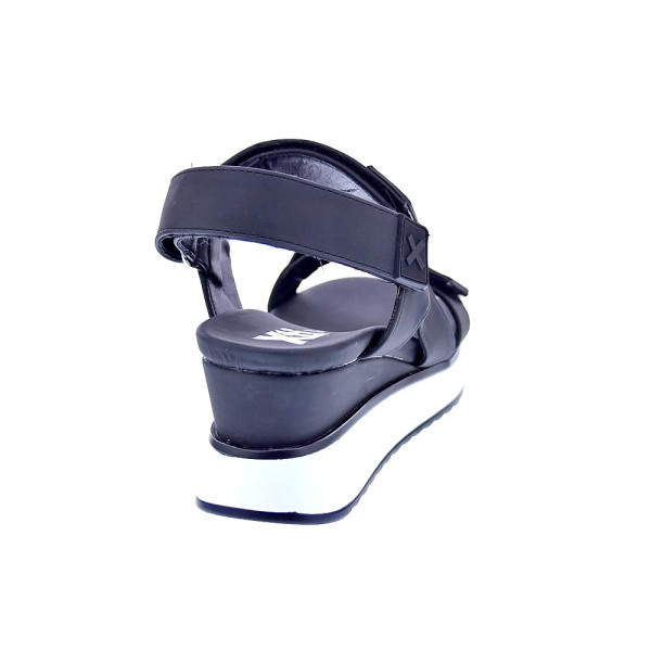 Sandalias Xti zapatos Mujer modelo 143848 Negro Velcro