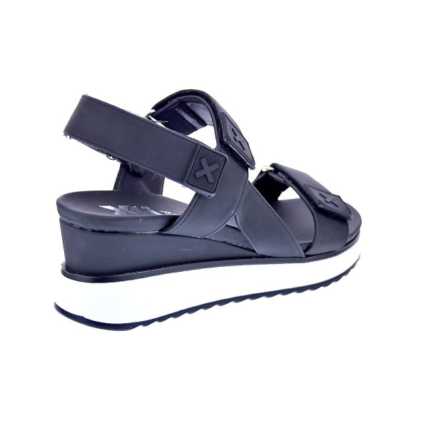 Sandalias Xti zapatos Mujer modelo 143848 Negro Velcro